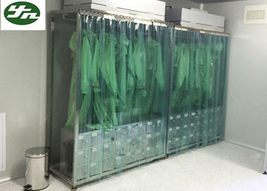 Los SS limpian el gabinete de la ropa del sitio, visten el armario del almacenamiento para la fábrica farmacéutica